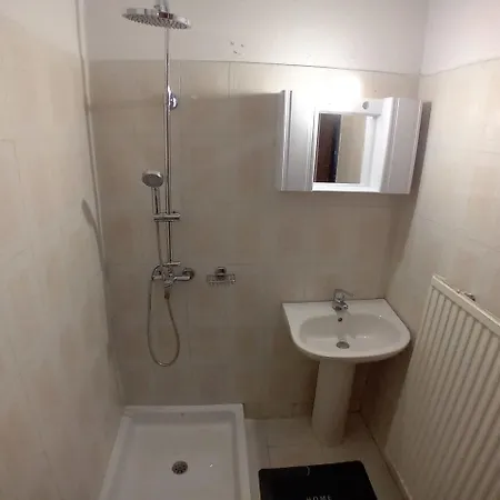 Family Garden House لايميناس